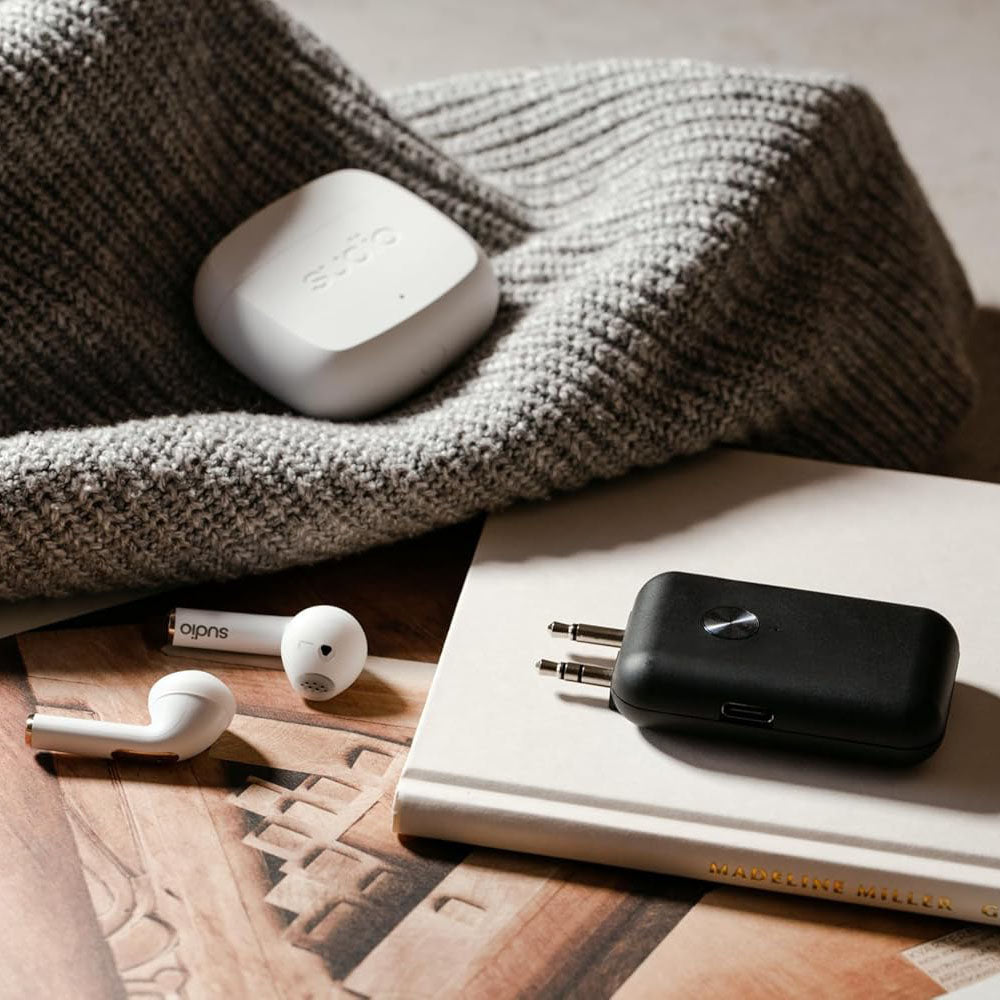Sudio Flyg Bluetooth Transmitter / 3,5mm to Bluetooth Headphone Adapter for Airplane Travel, Portable Gaming Devices
